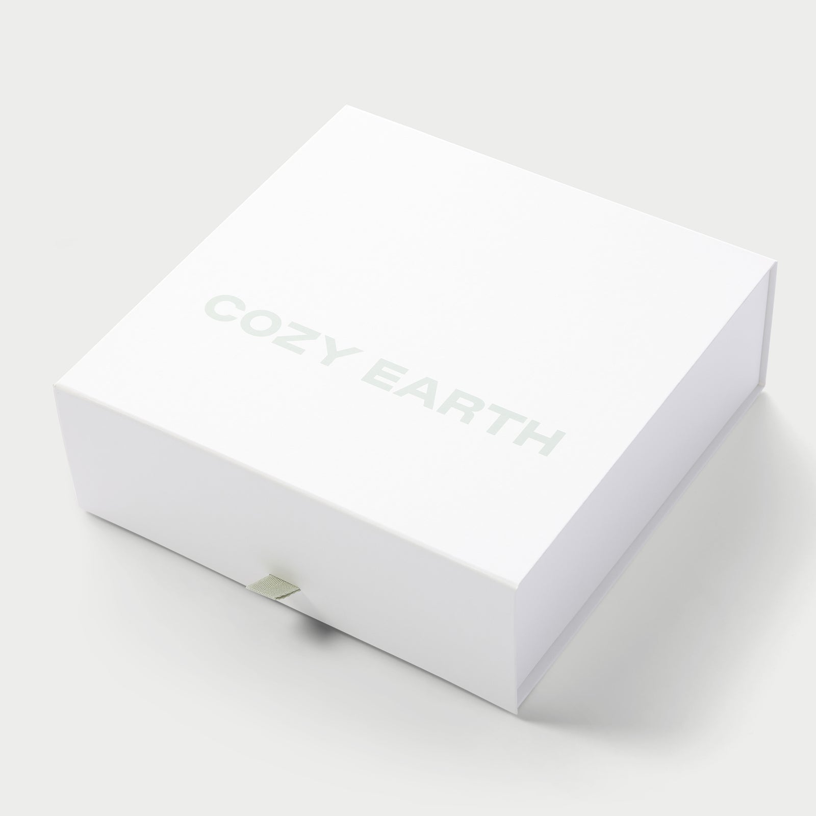Closed cozy earth gift box