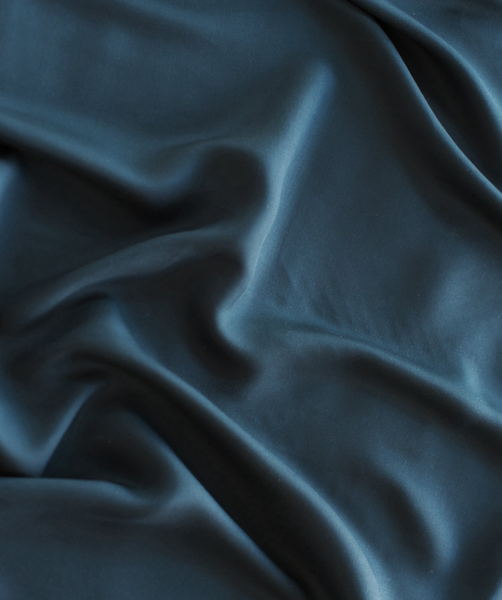 Close up of navy duvet cover fabric 