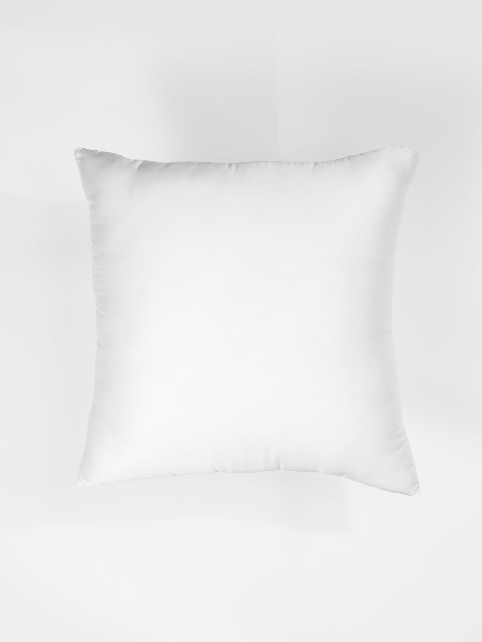 Down alternative insert with white background |Size:24" x 24"
