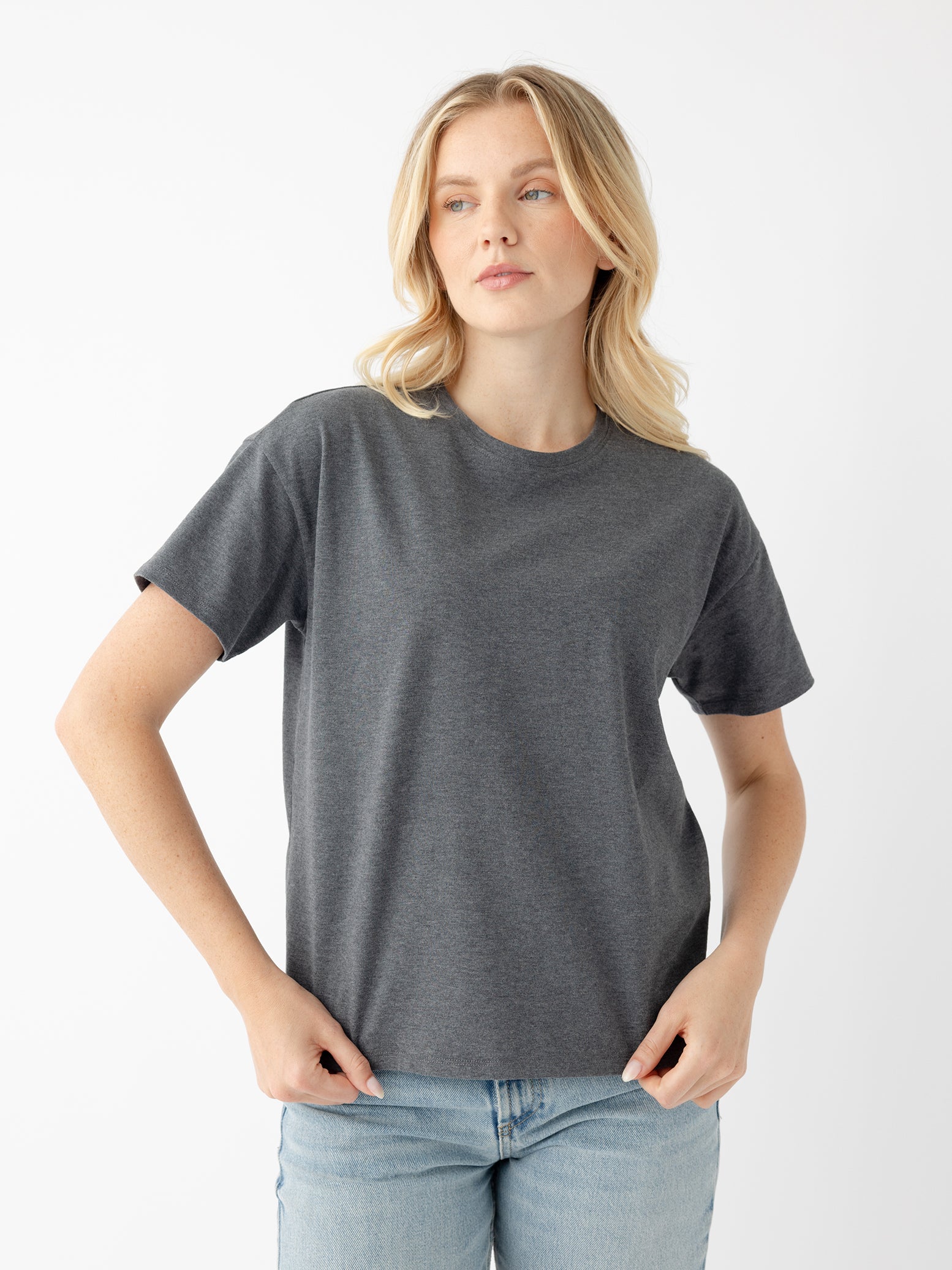 Woman wearing coal heather tee with white background |Color:Coal Heather