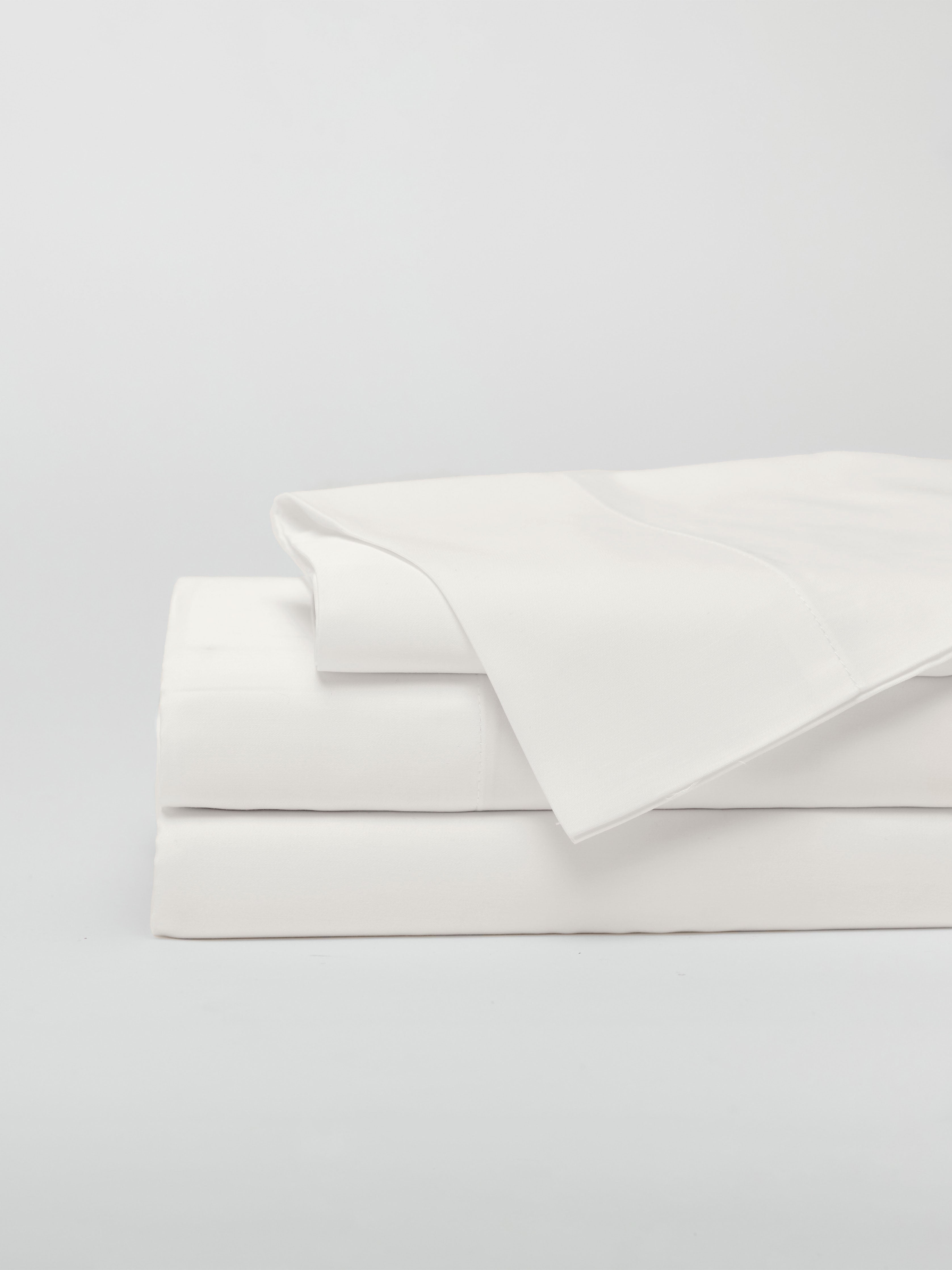 Creme sheet set folded with white background |Color:Creme