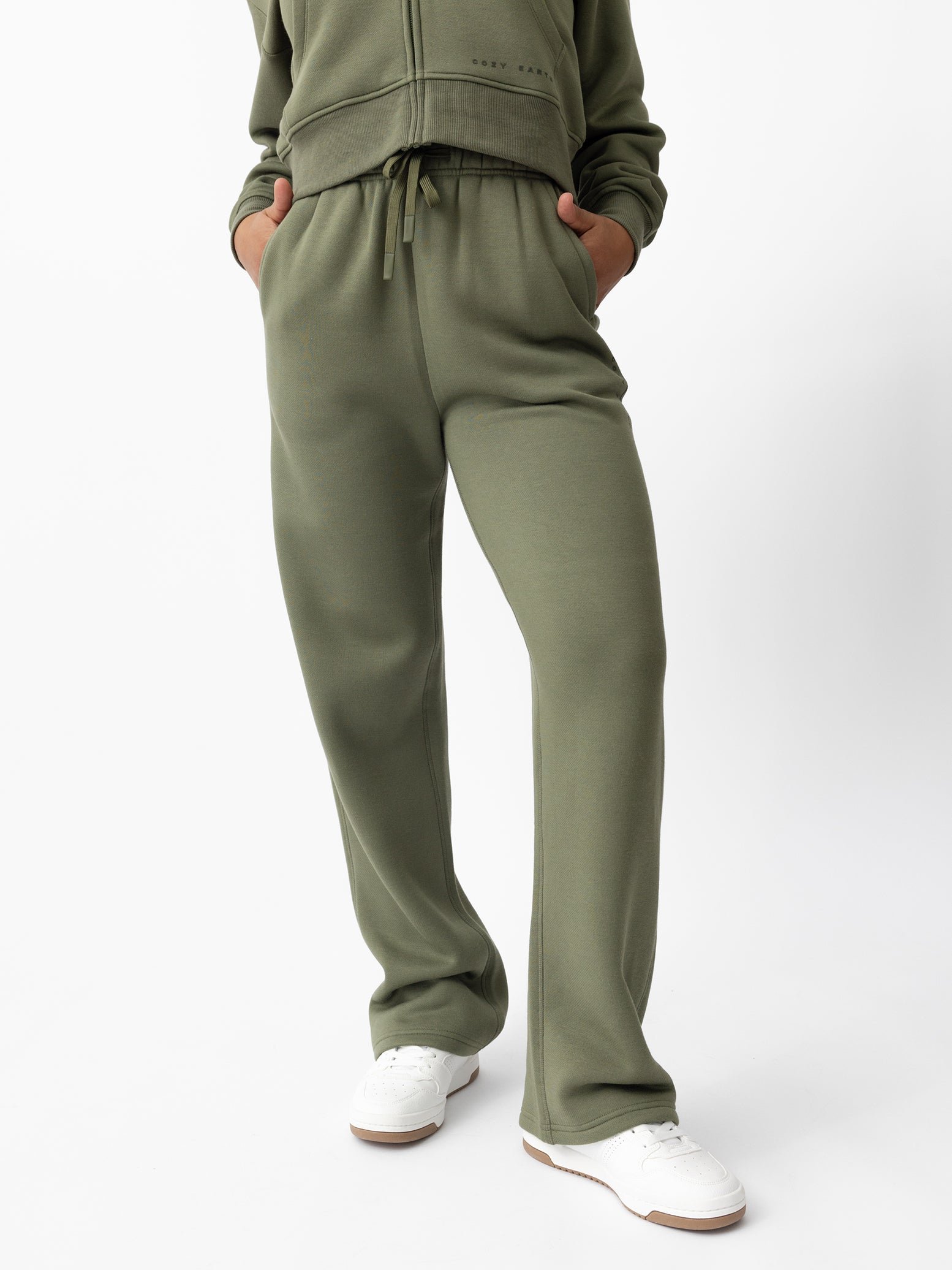 Woman wearing Juniper CityScape Wide Leg Pant with white background 