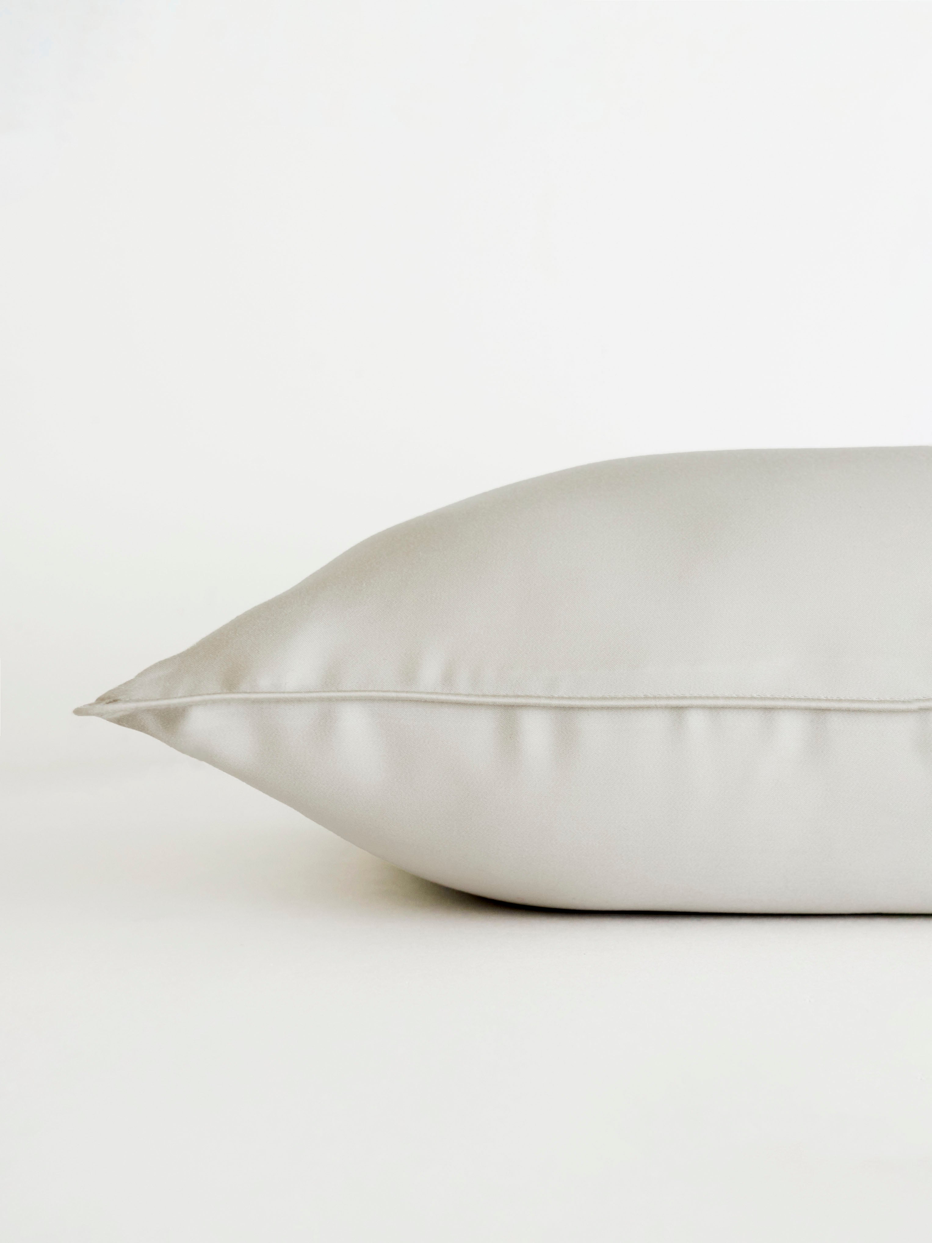 Light Grey travel pillowcase with white background |Color:Light Grey