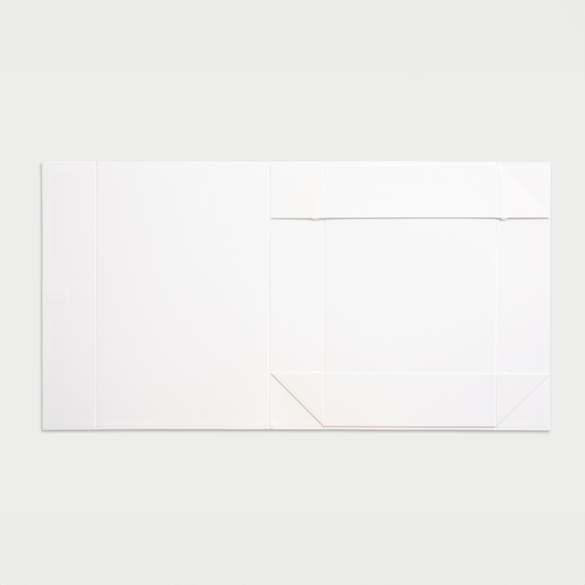 Flattened gift box 
