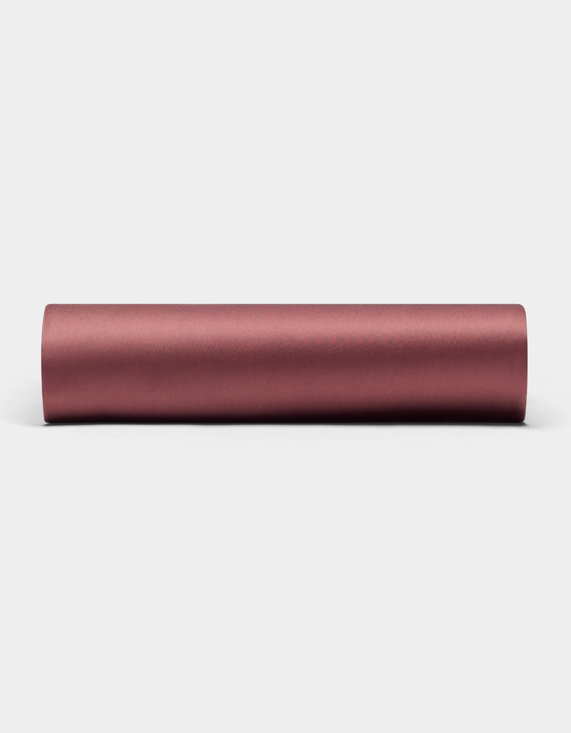 A Bamboo Sheet Set from Cozy Earth is neatly arranged against a plain white background.