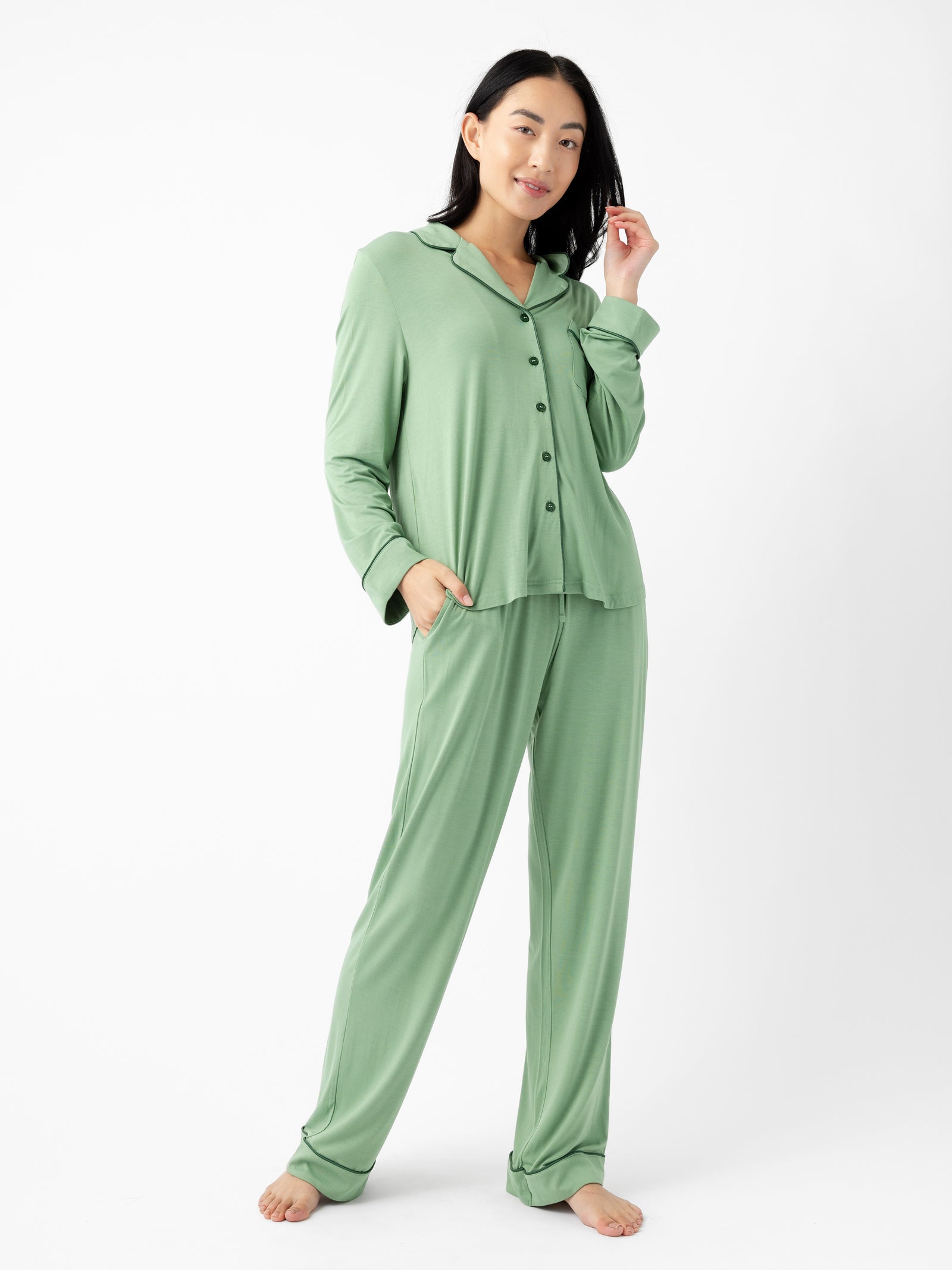 Woman wearing Women's Long Sleeve Bamboo Pajama Top in Stretch-Knit - Fern 