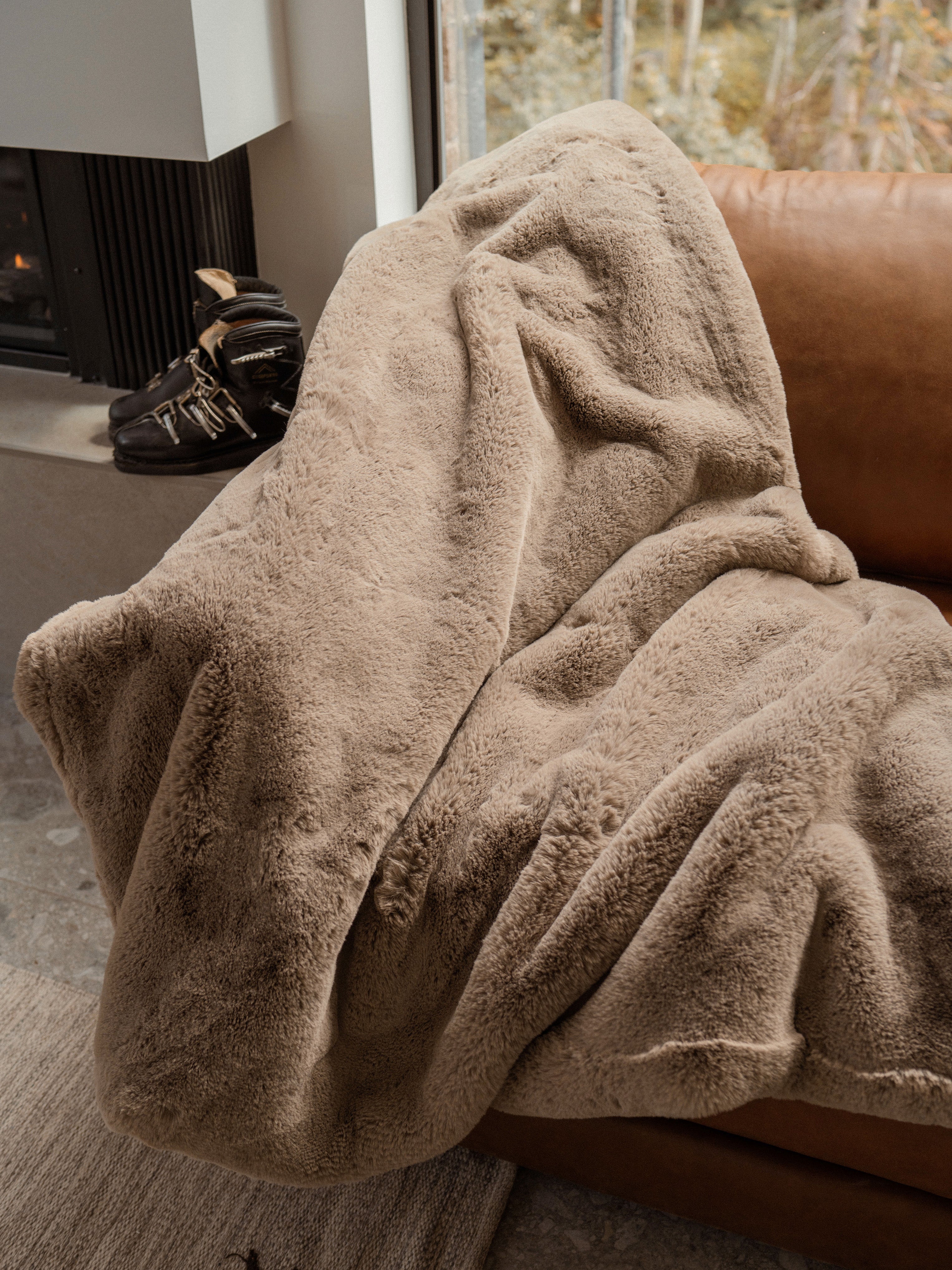 Cosy fluffy blankets sale