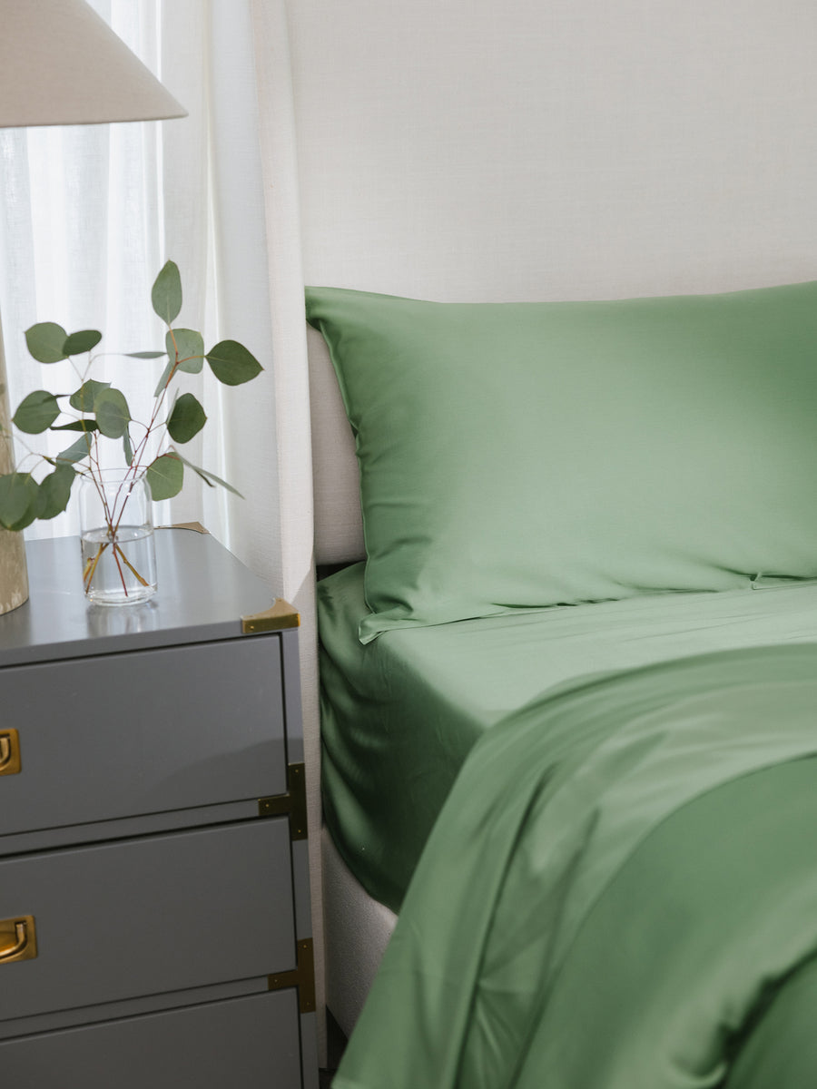 Close shot of fern colored bedding |Color:Fern