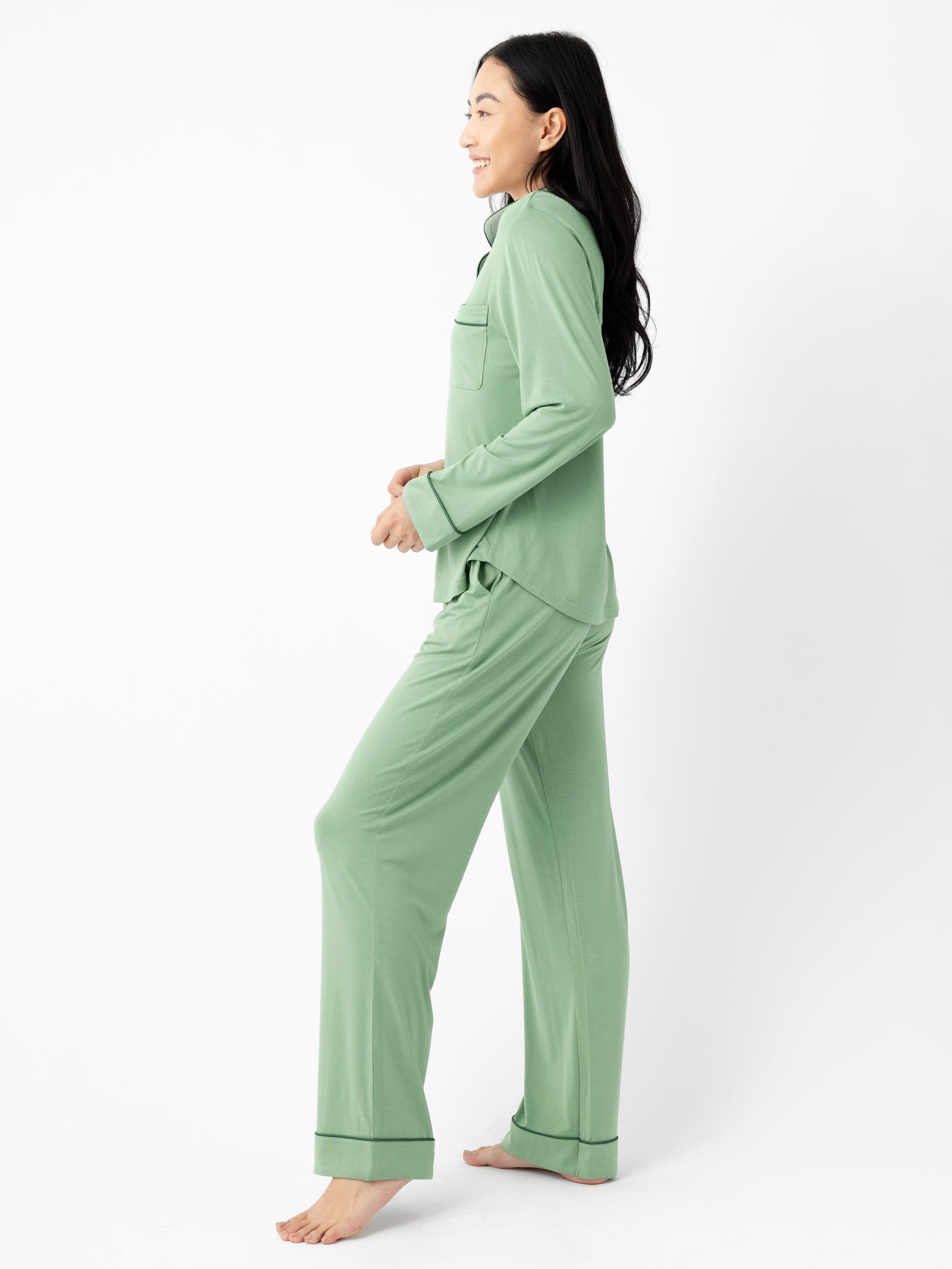 Woman wearing Women's Long Sleeve Bamboo Pajama Top in Stretch-Knit - Fern 