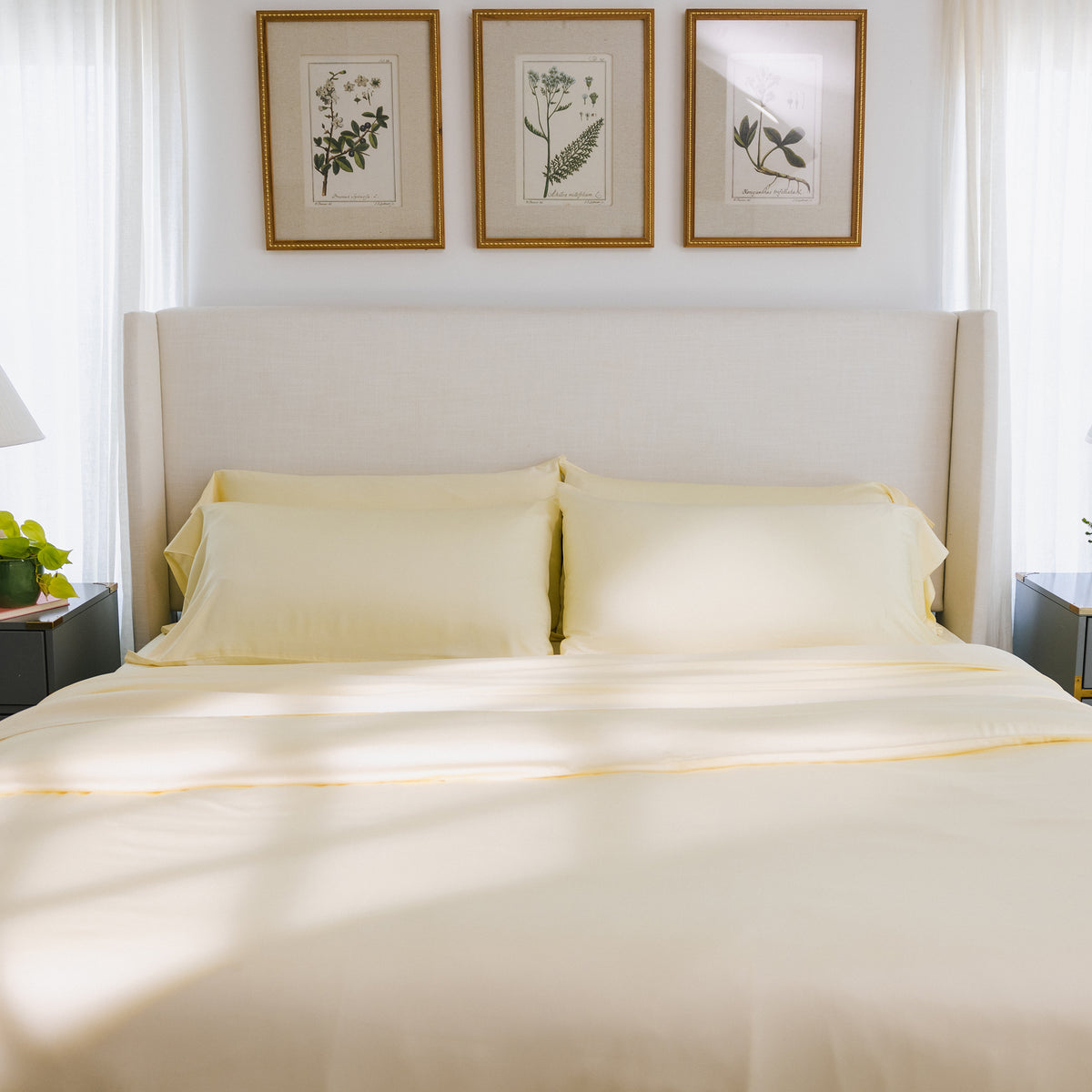 Bed with Lemonade duvet cover and sheet set |Color:Lemonade