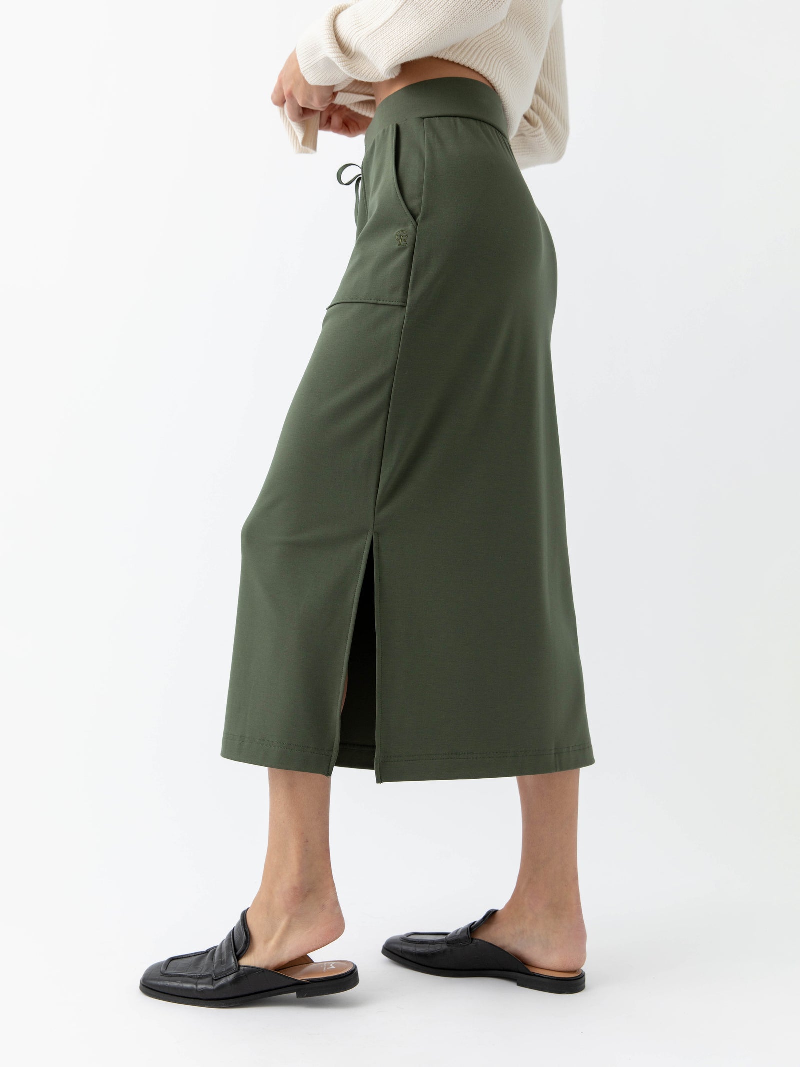 High-Waisted StretchTech Packable Midi Skirt