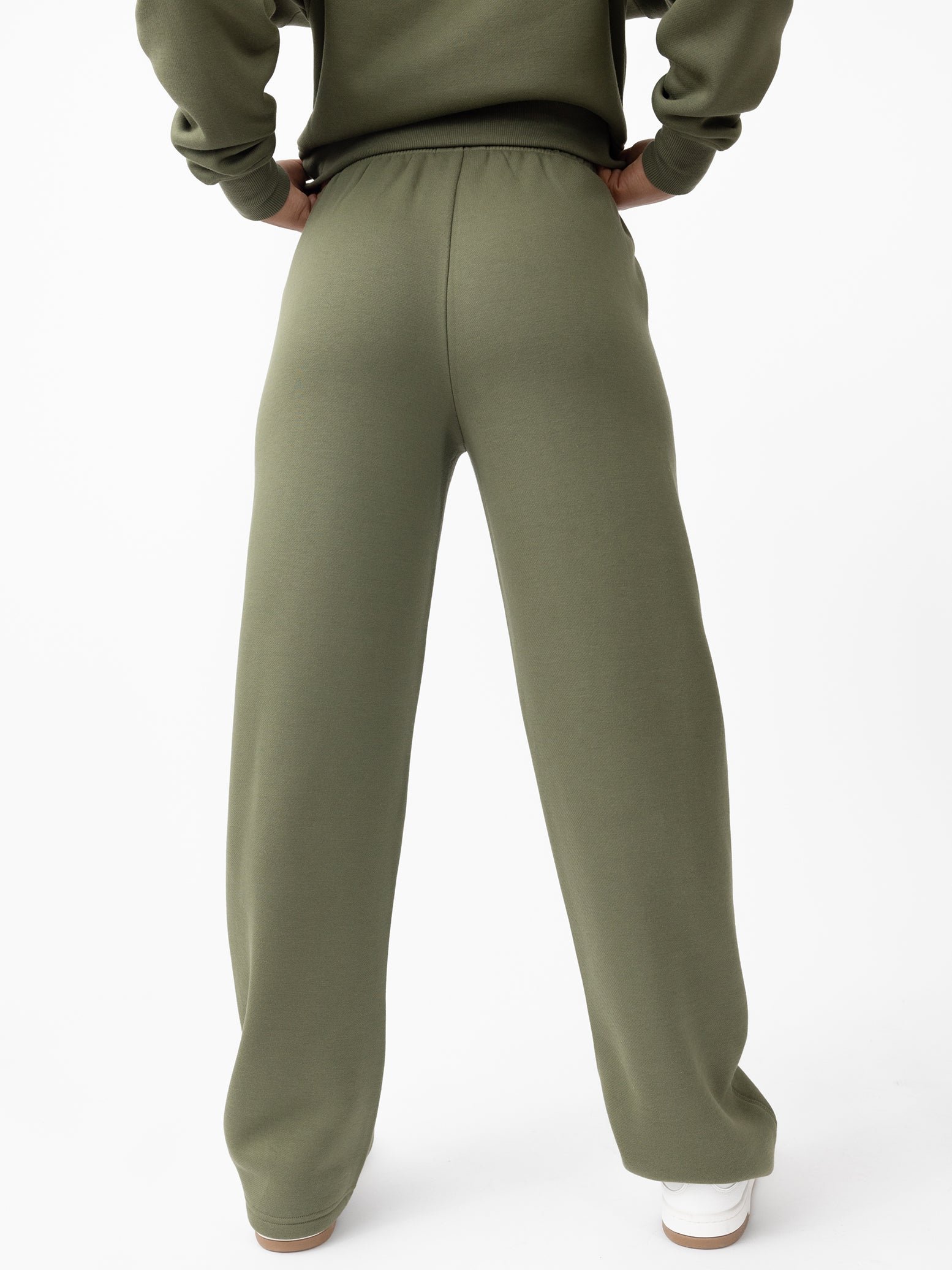 Woman wearing Juniper CityScape Wide Leg Pant with white background 