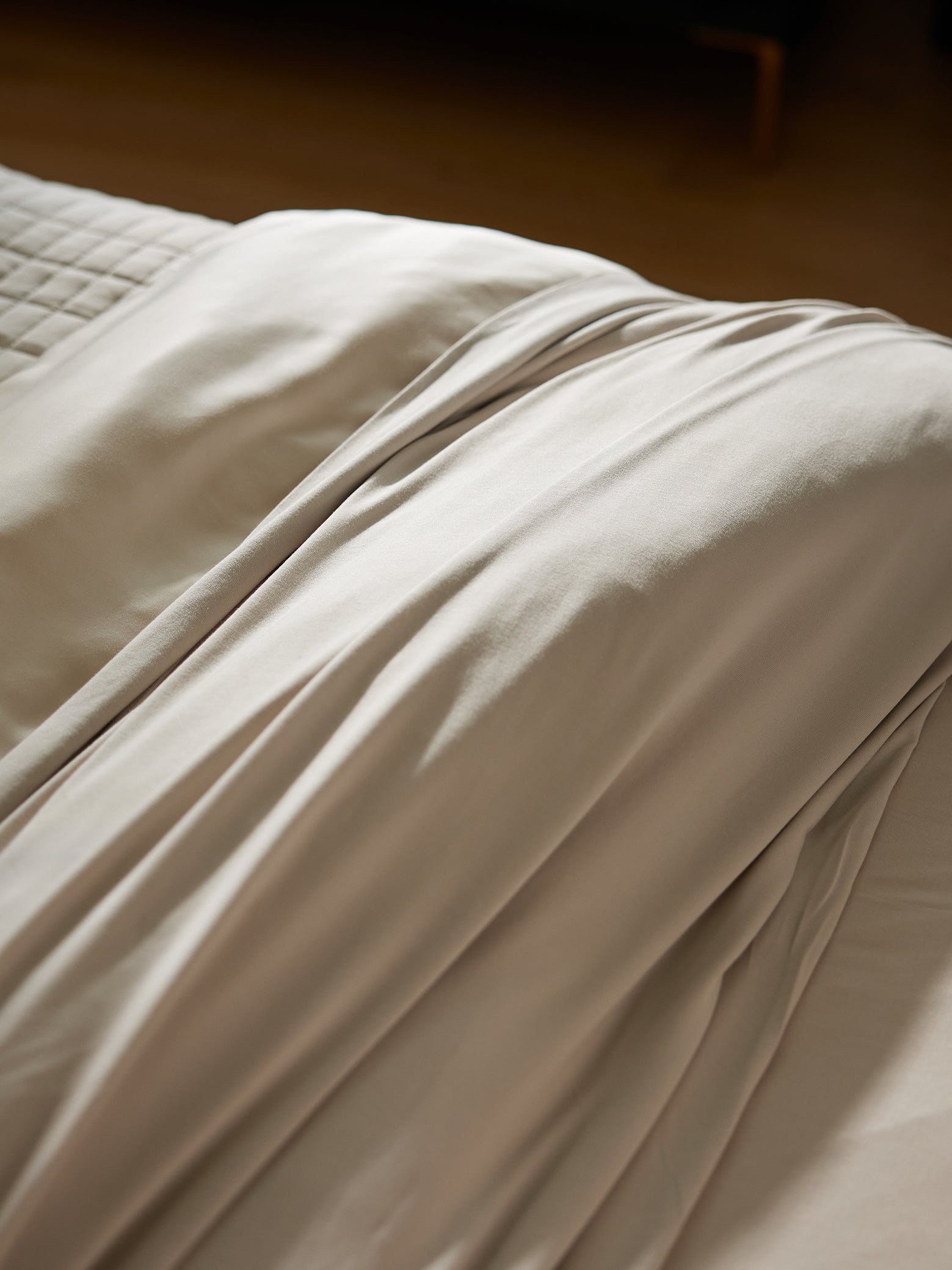 Close up of birch bamboo jersey bedding on bed |Color:Birch
