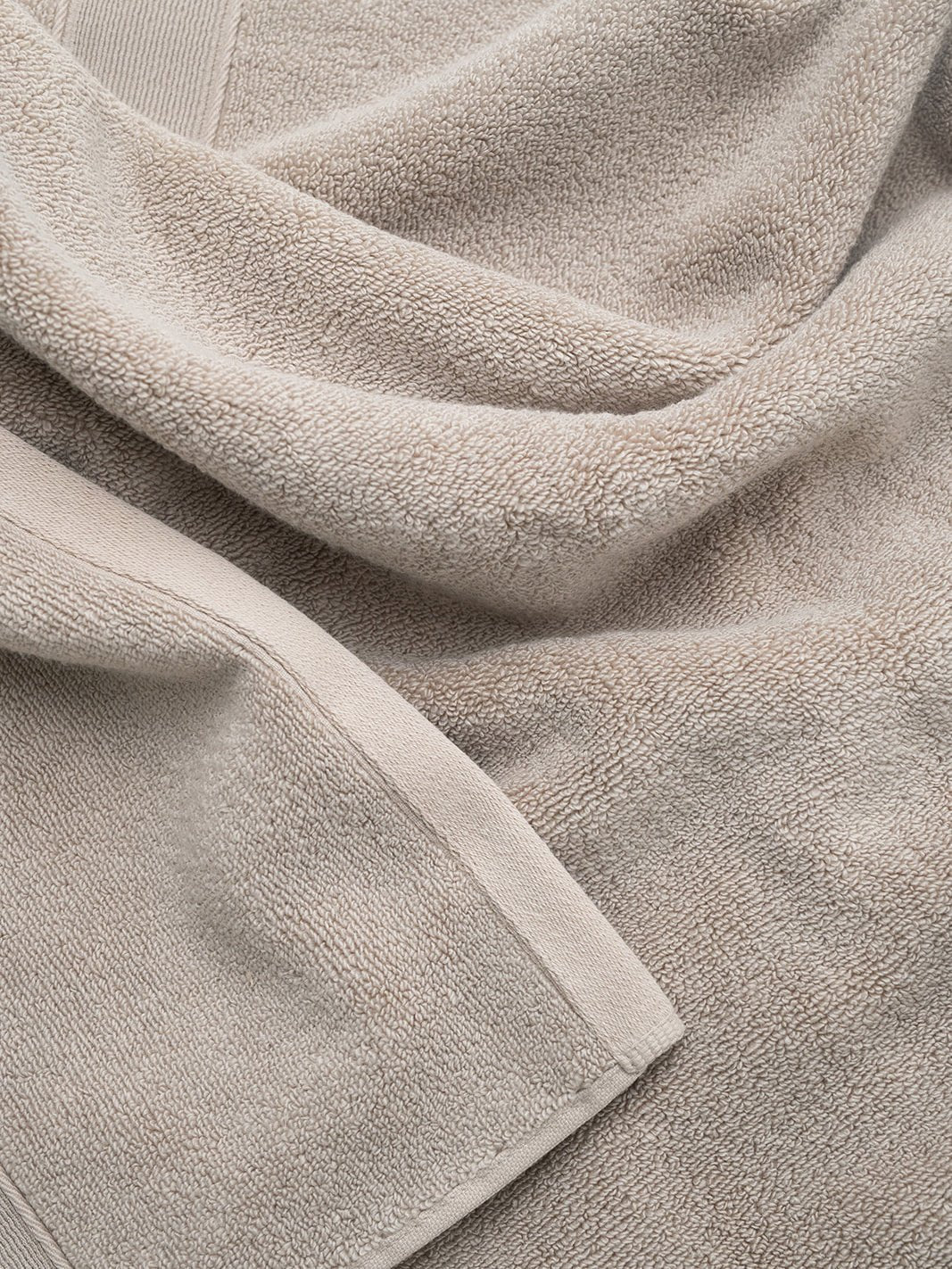 Close up of sand luxe bath fabric 