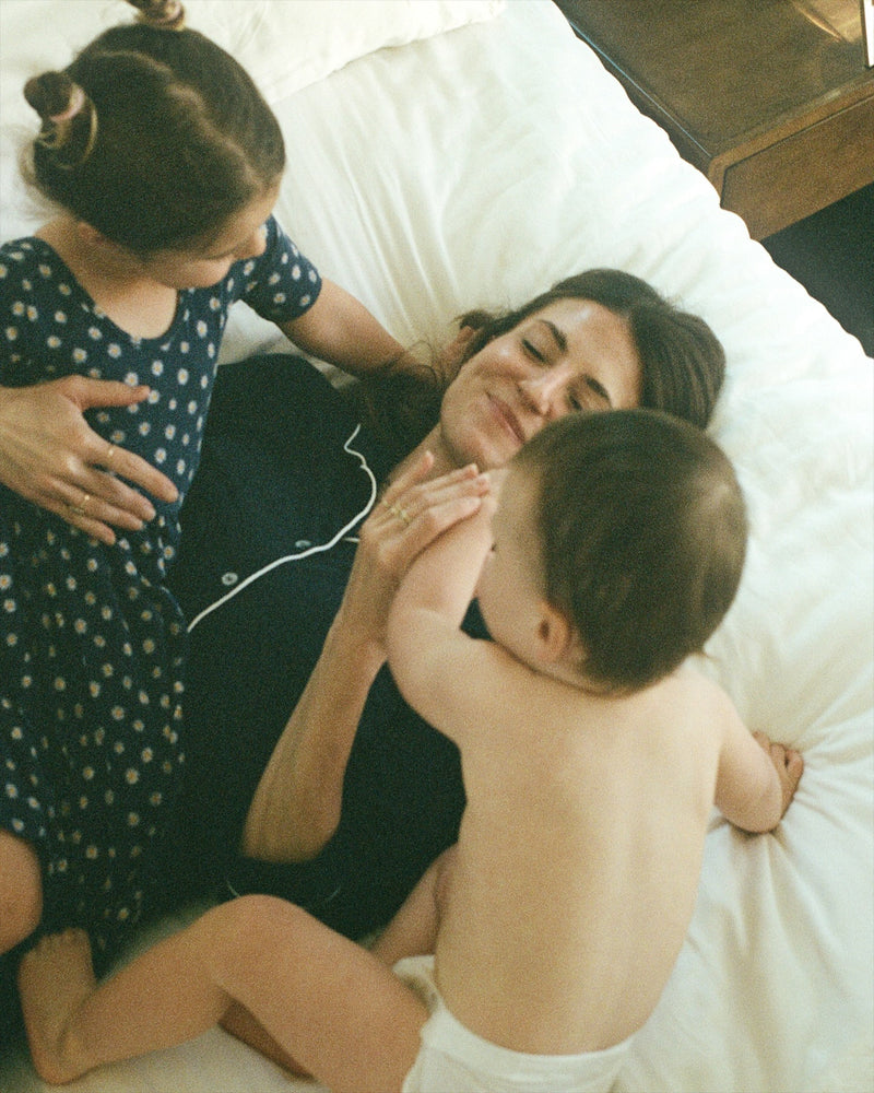 Nothing better than slow mornings snuggling our babies in @cozyearth.