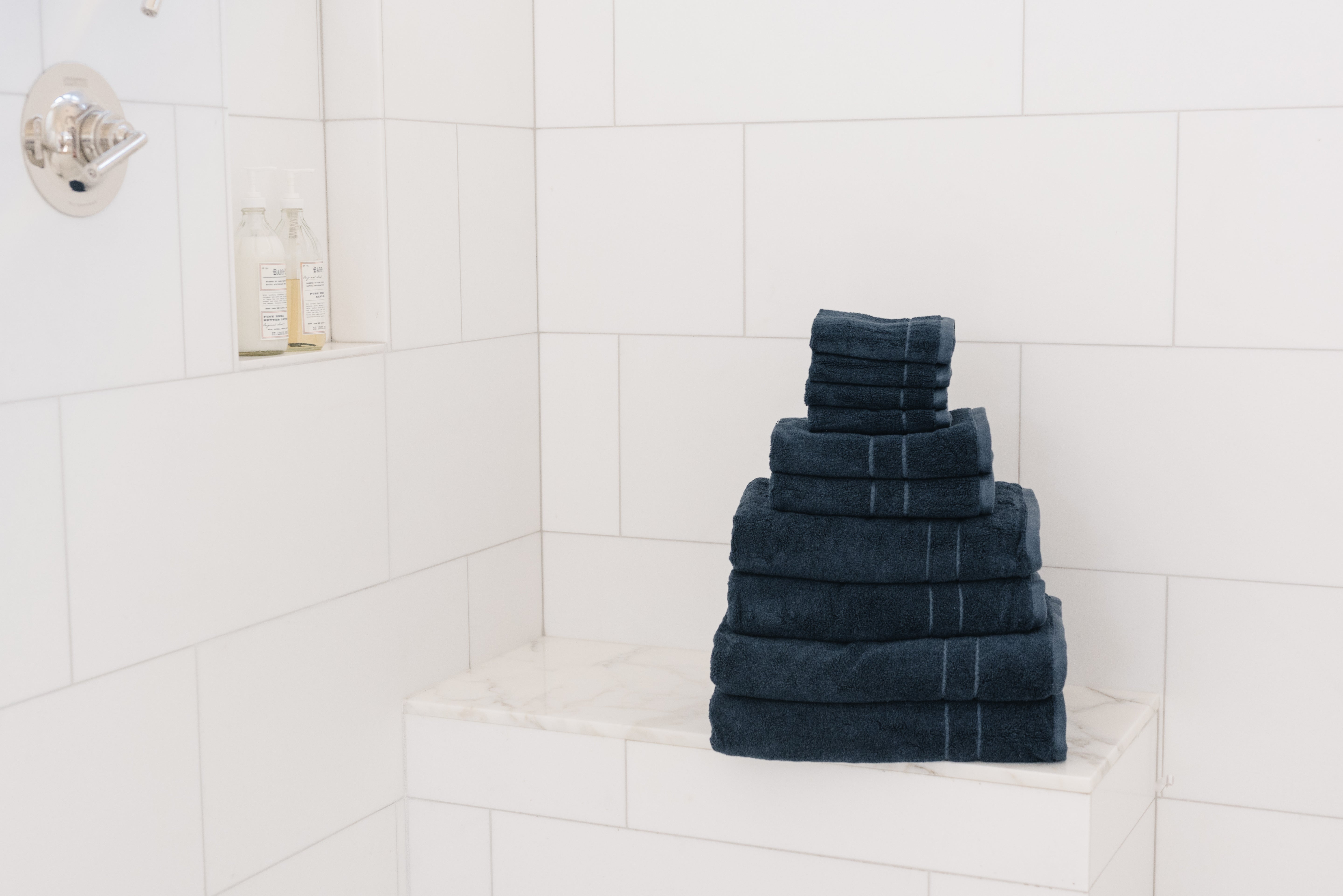 Complete Premium Plush Bath Bundle in the color Dusk. Photo of Dusk Complete Premium Plush Bath Bundle taken in a bathroom with white walls. |Color:Dusk