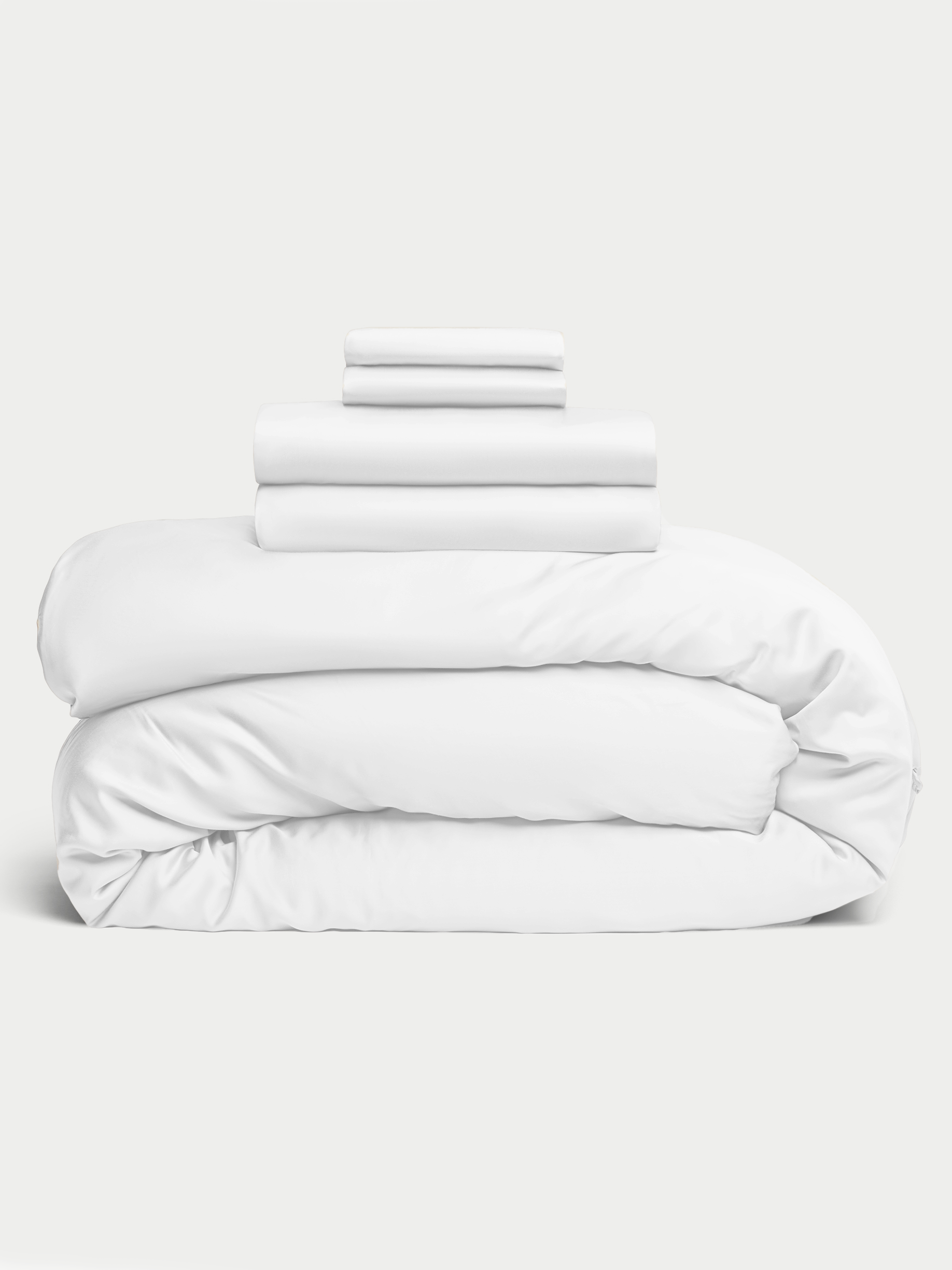 White bedding bundle stacked up with white background |Color:White