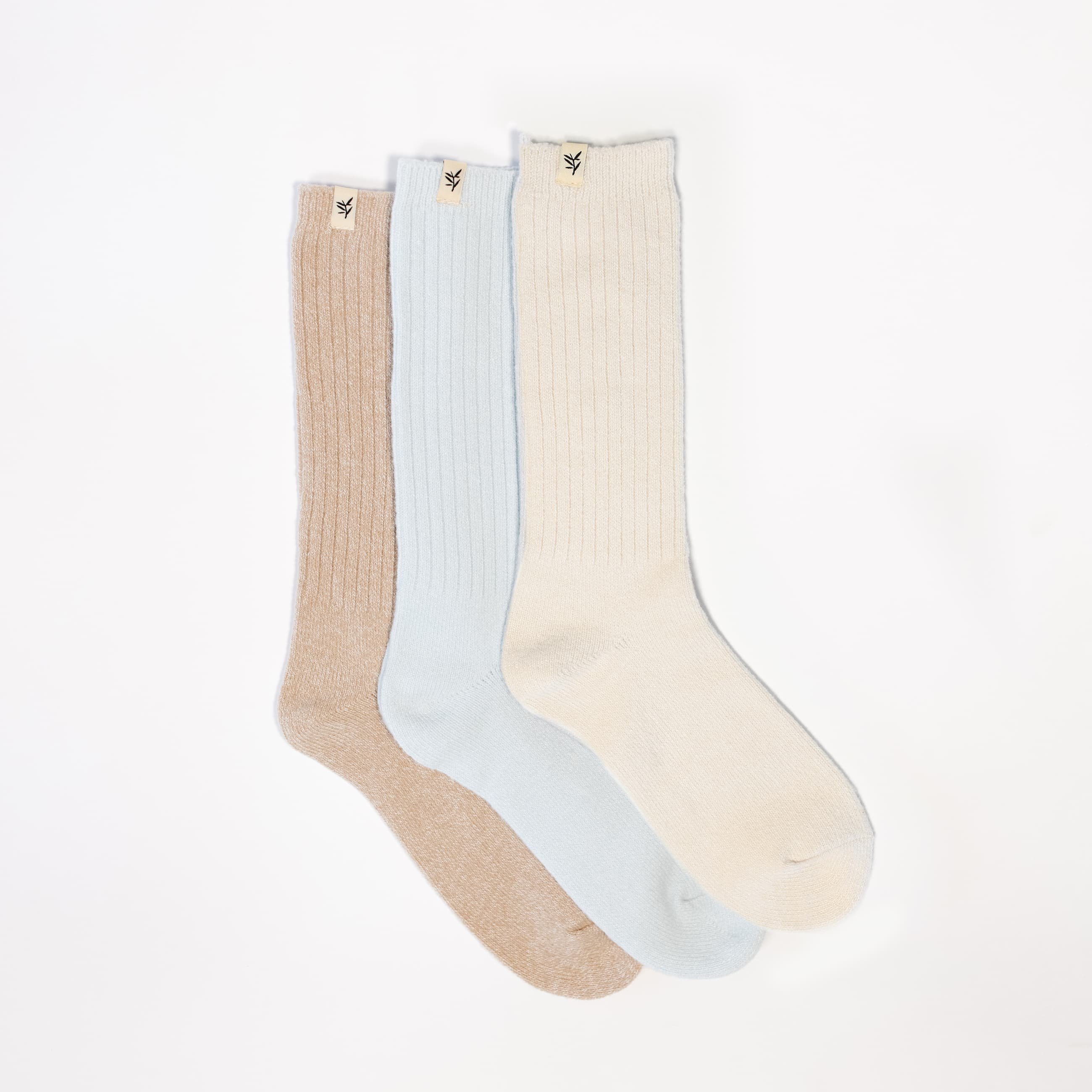 |Color:Sky/Creme/Almond